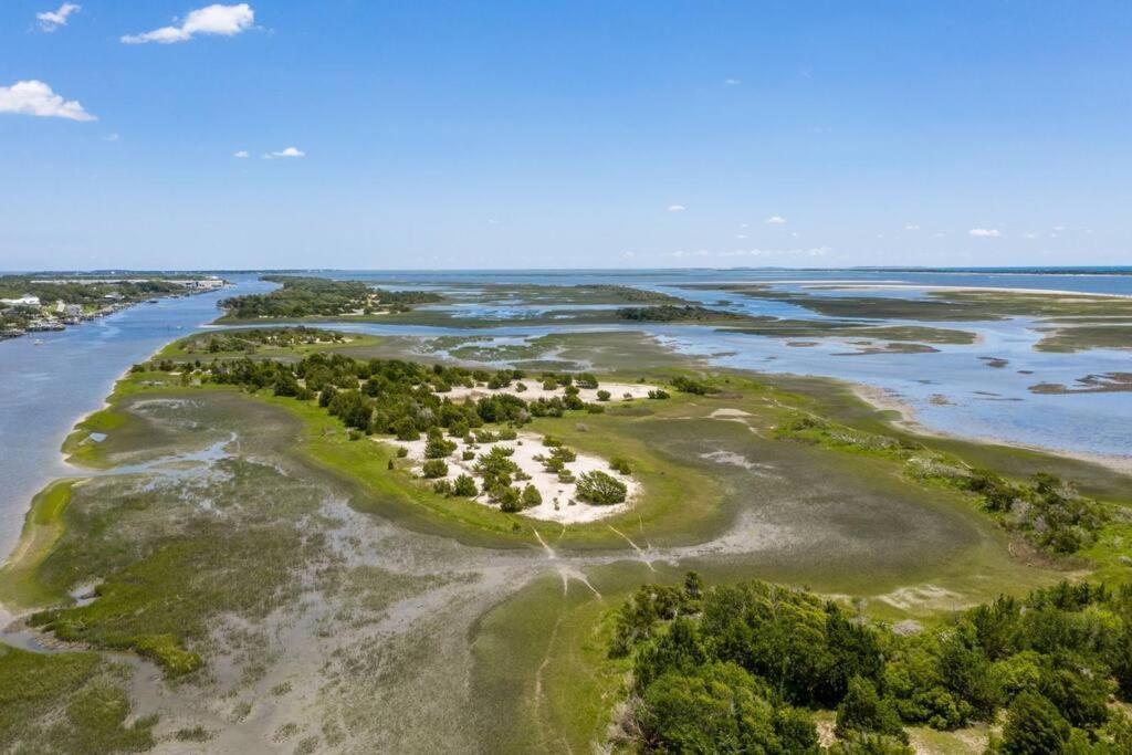 Вилла Beau Coast Getaway Beaufort Экстерьер фото