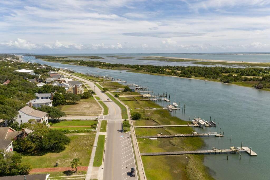 Вилла Beau Coast Getaway Beaufort Экстерьер фото