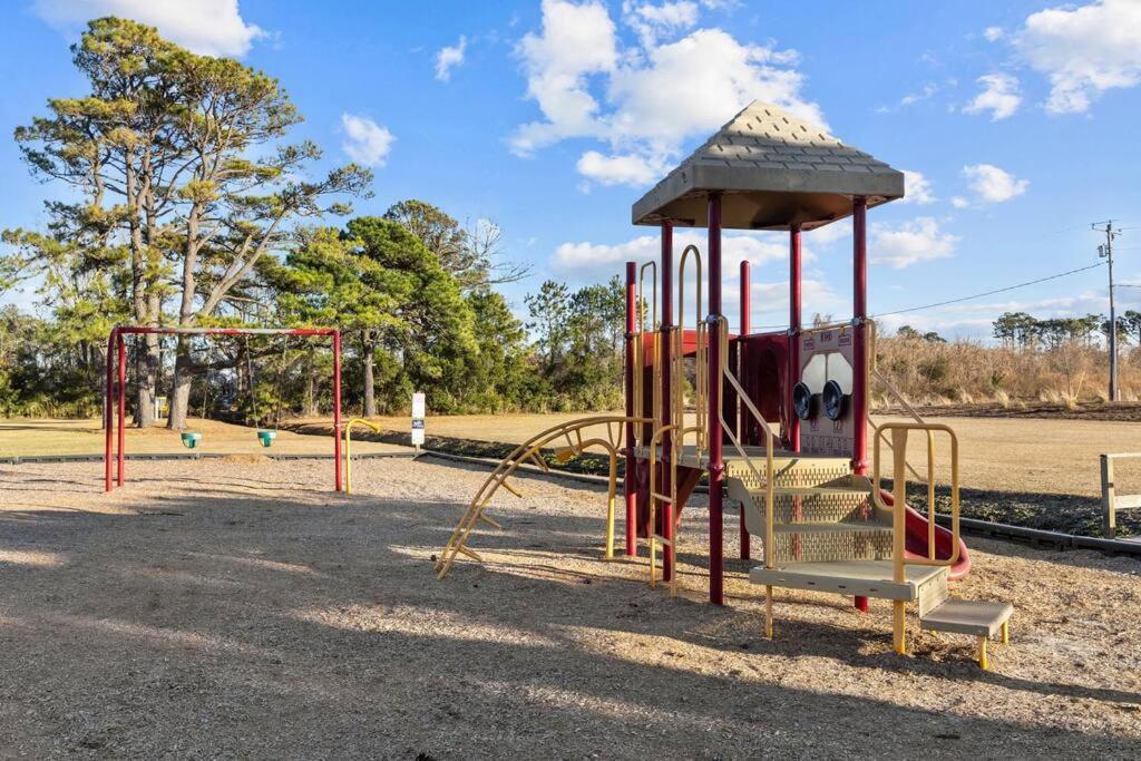 Вилла Beau Coast Getaway Beaufort Экстерьер фото